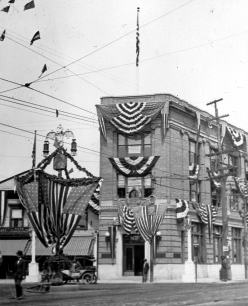 Bloomfield Trust Company, Bloomfield and Glenwood Avenues