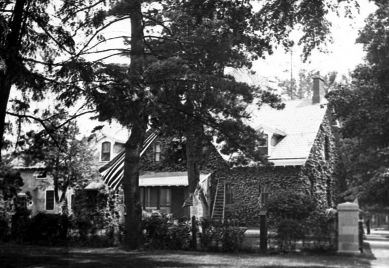 Davis House, 409 Franklin Street