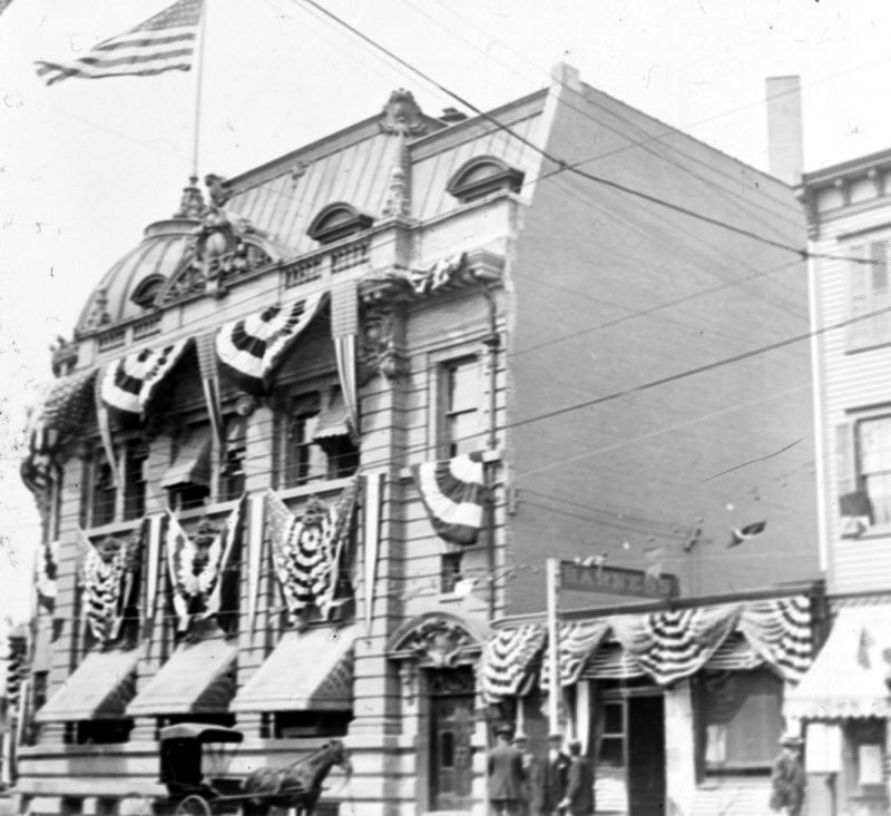 Bank Building, 2 Broad Street